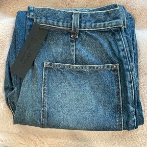 NWT Nili Lotan jean in cute cargo-like style